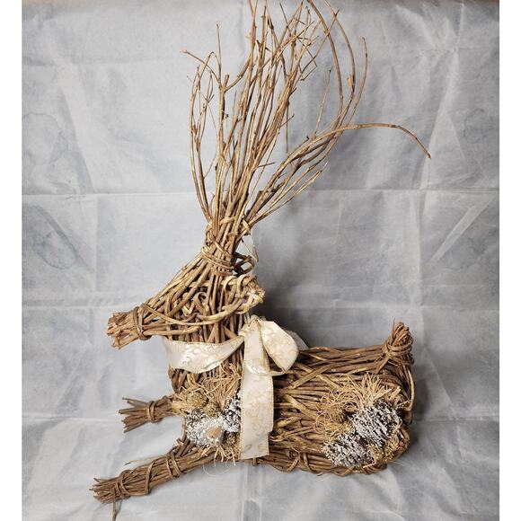 Christmas Grapevine Twig Reindeer Handcrafted Primitive Rustic Holiday Decor - Picture 1 of 10